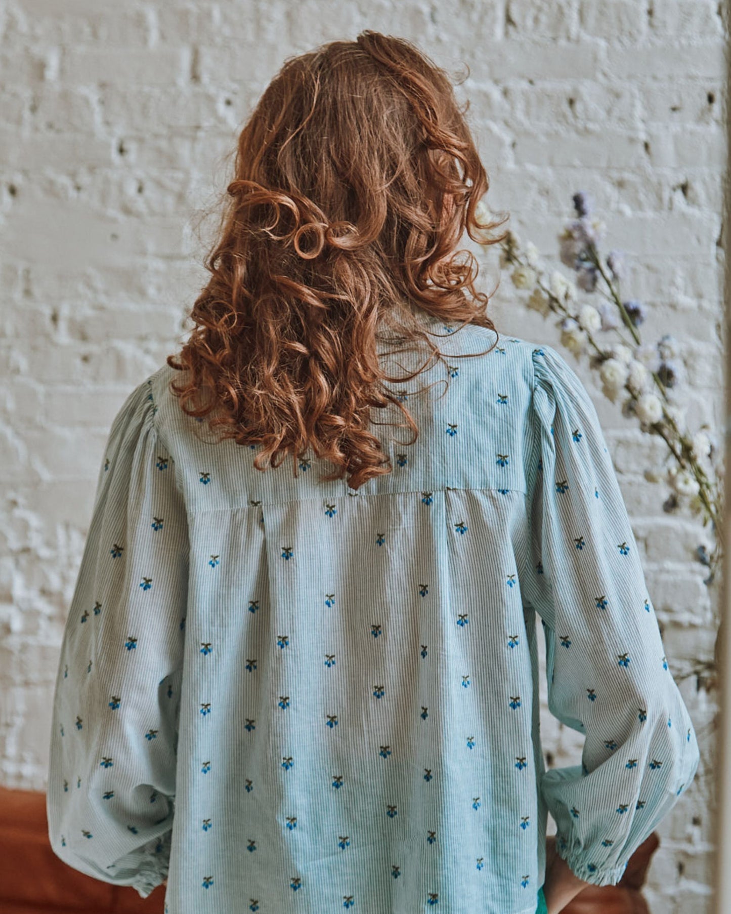 Chemise bleue rayures cerises