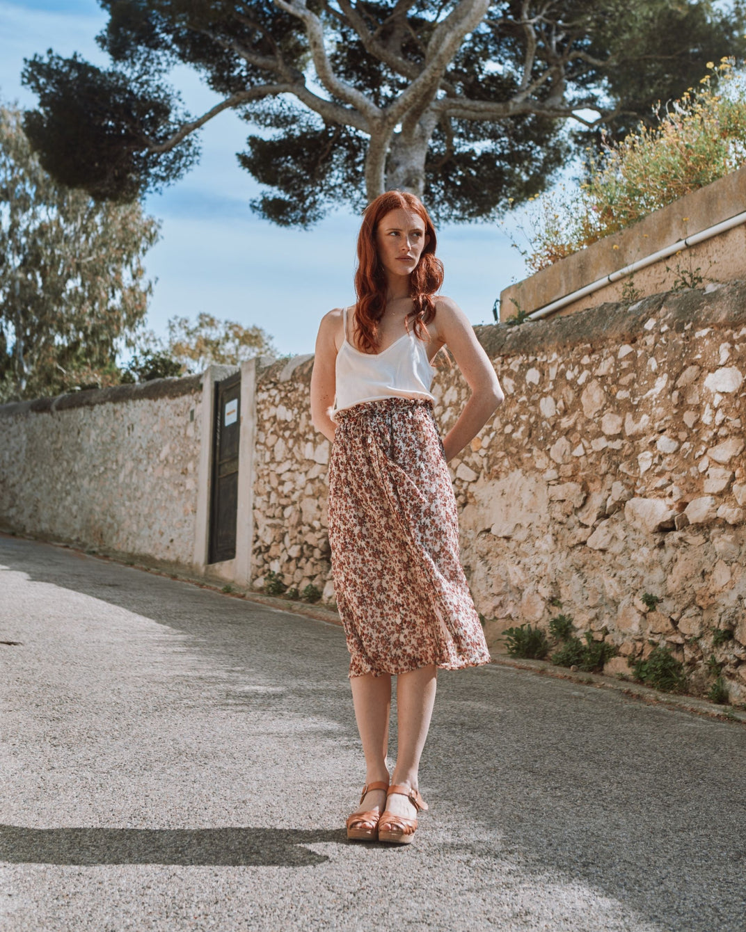 Ecru midi skirt with pink forget-me-not