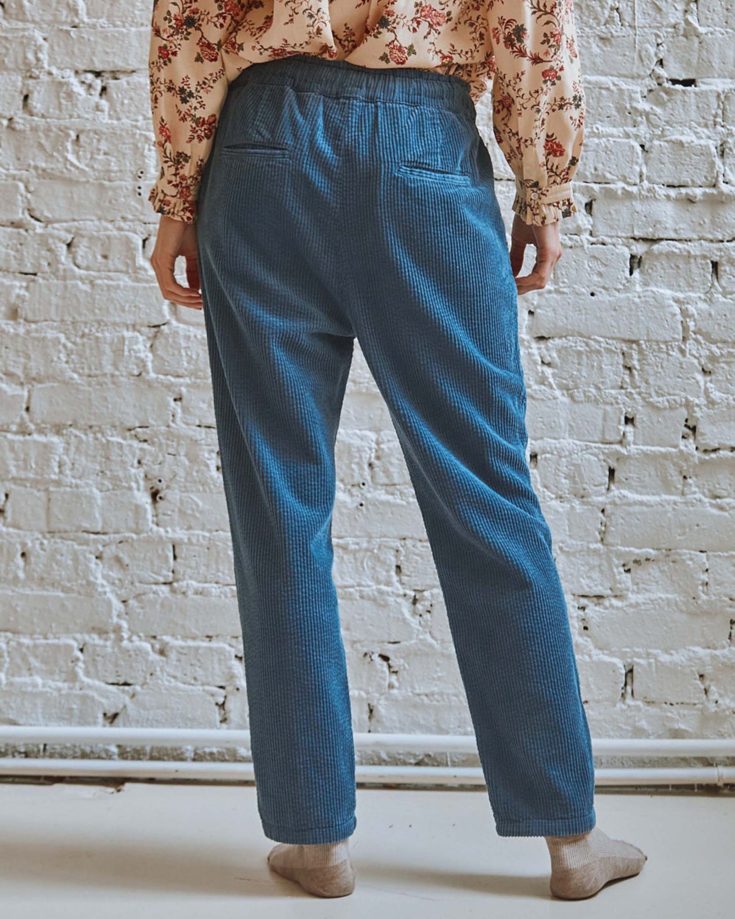 Pantalon carotte velours bleu