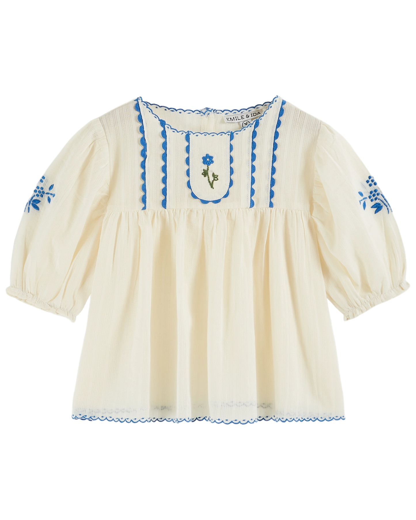 Blouse brodée main écru