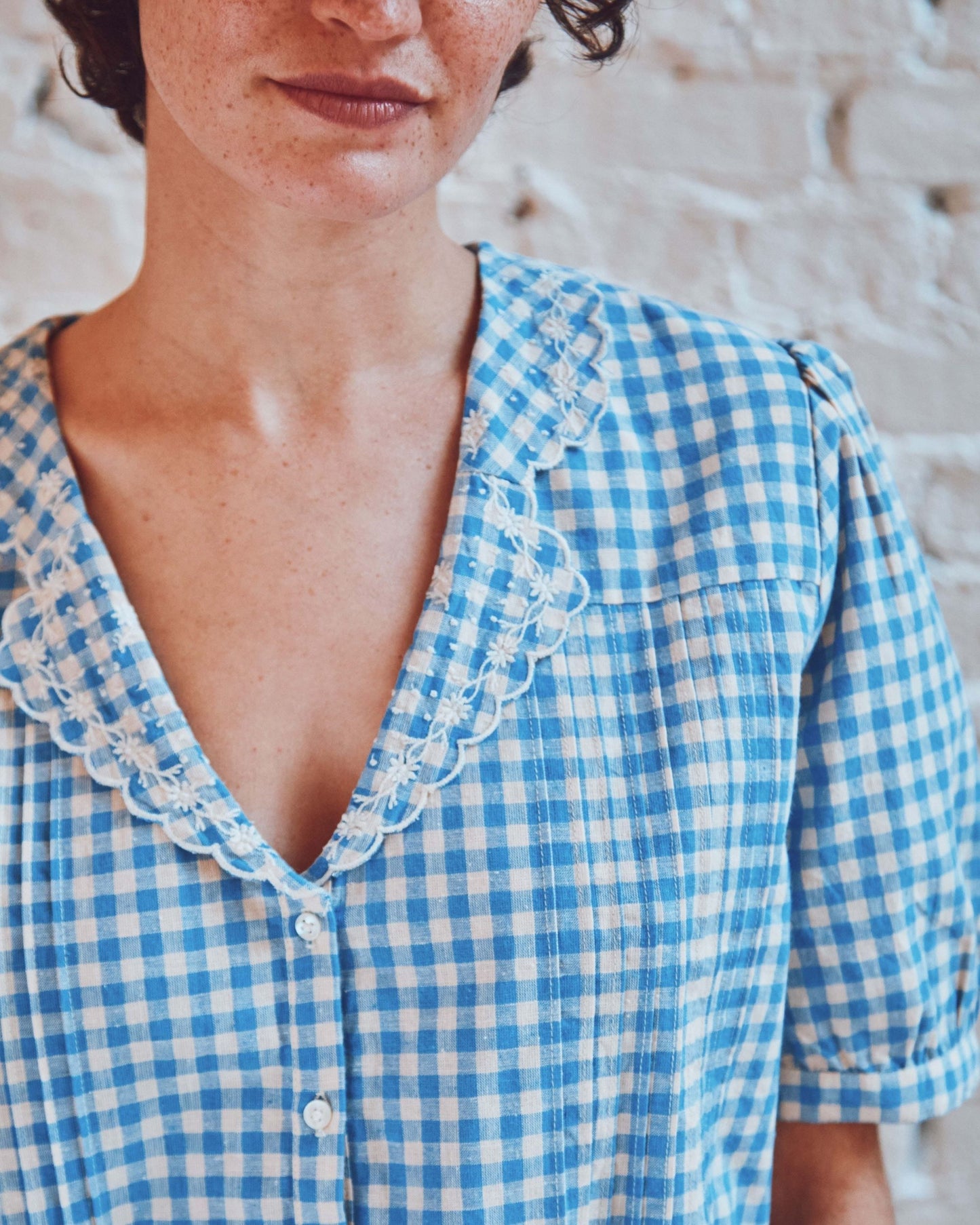 Blouse en coton vichy écru et bleu