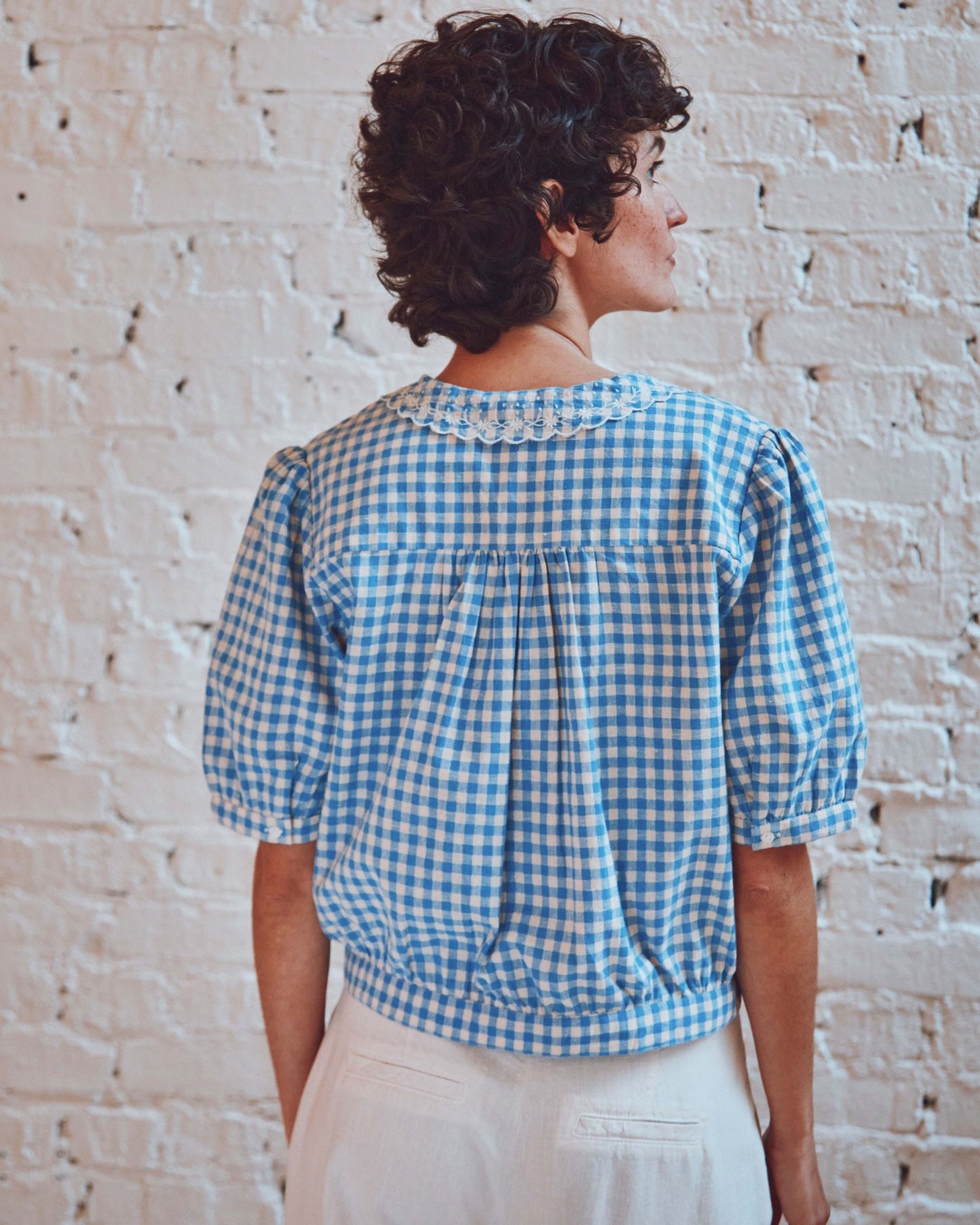 Blouse en coton vichy écru et bleu