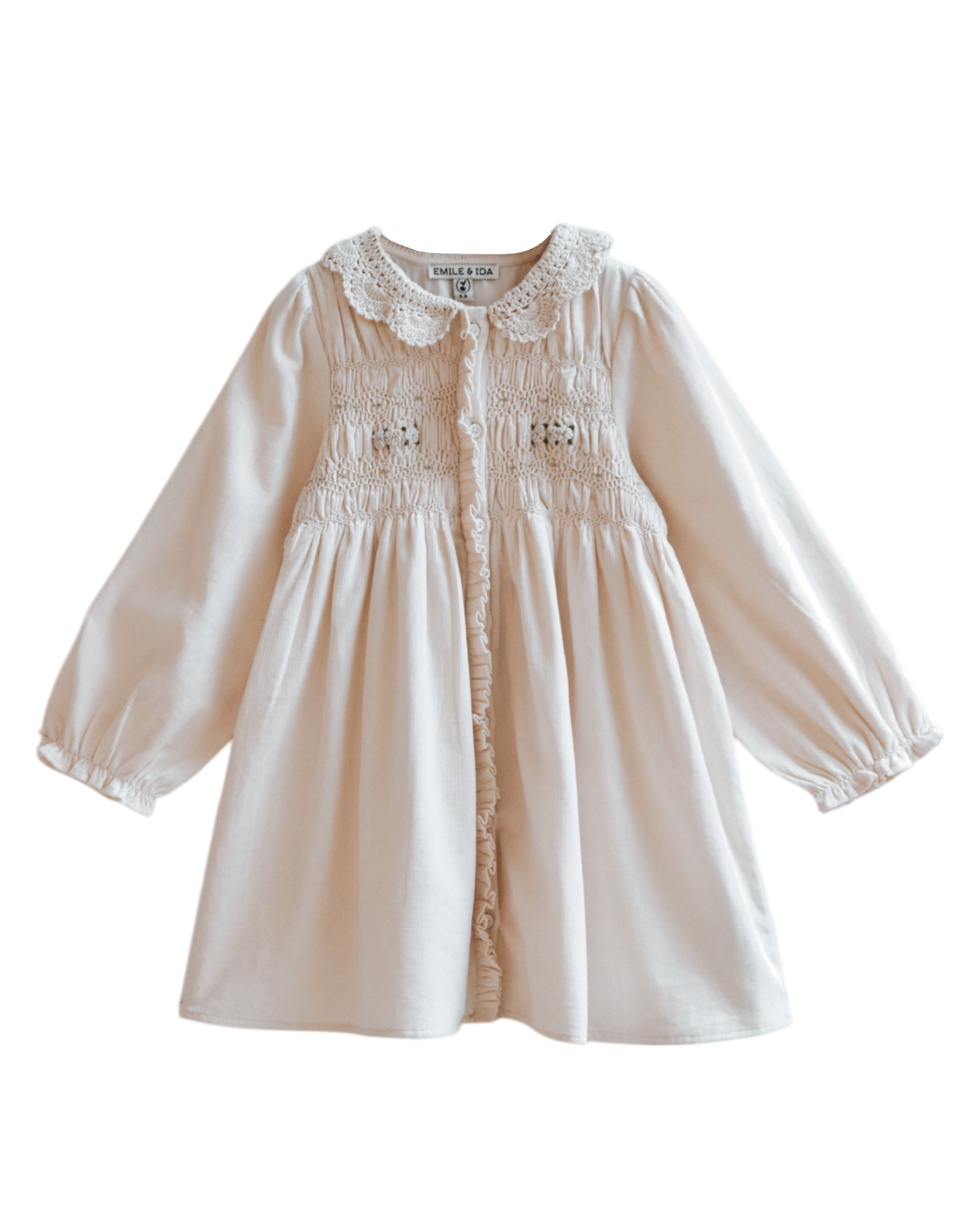 Robe velours smockée col crochet crème